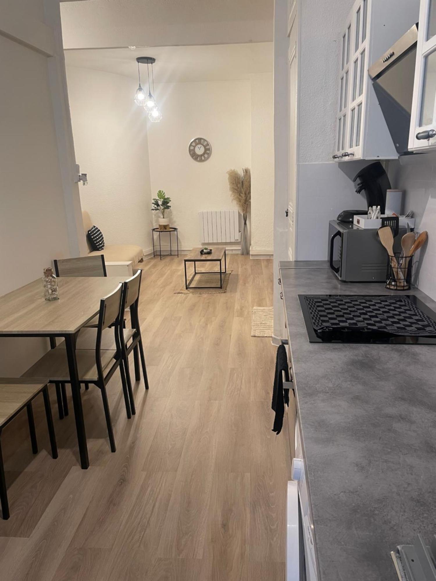 Appartement Authentique Coeur De Ville Σετ Εξωτερικό φωτογραφία